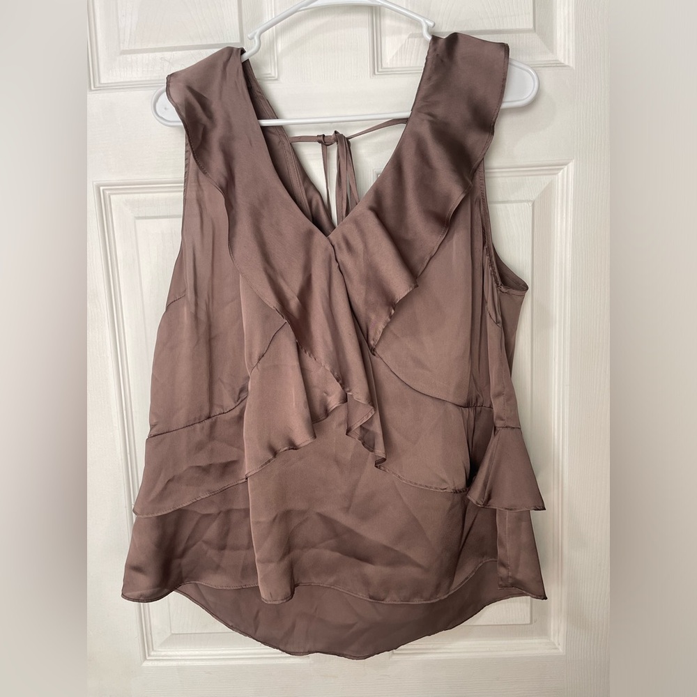 SOCIALITE Blouse X Large Ruffle Sleeveless Nightout - Picture 1 of 4